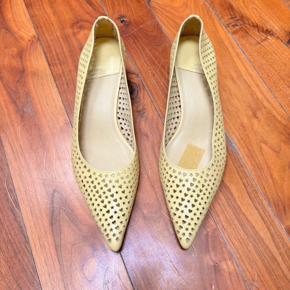 JEFFREY CAMPBELL Alter-ego Kitten Heel Pump In Light Yellow 10 - Picture 2 of 9